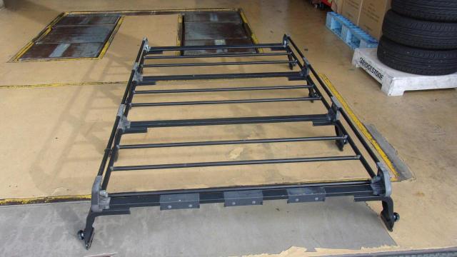 Other manufacturers unknown
Eight legs
Roof carrier
DA64W
EVERY
Use-04