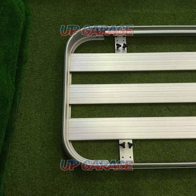 TOYOTA (manufactured by THULE)
Genuine OP roof rack (LAPPLAND)
1300mmX800mmX100mm-02