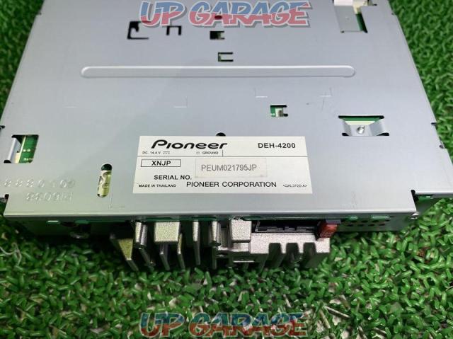 carrozzeriaDEH-4200
CD / USB tuner deck-08
