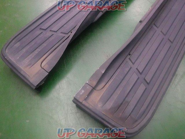 Left and right set TOYOTA genuine
Side step cover/running board-02