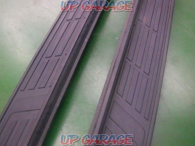 Left and right set TOYOTA genuine
Side step cover/running board-03