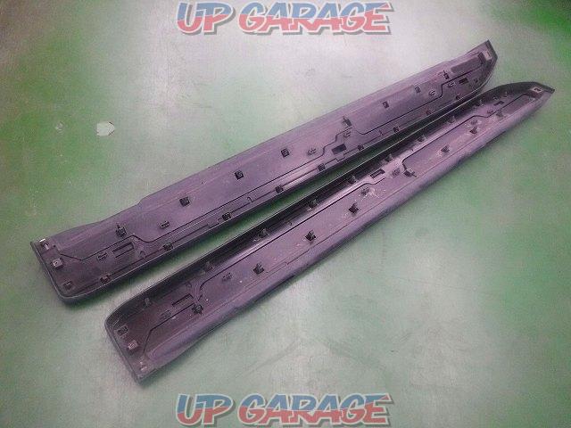 Left and right set TOYOTA genuine
Side step cover/running board-05