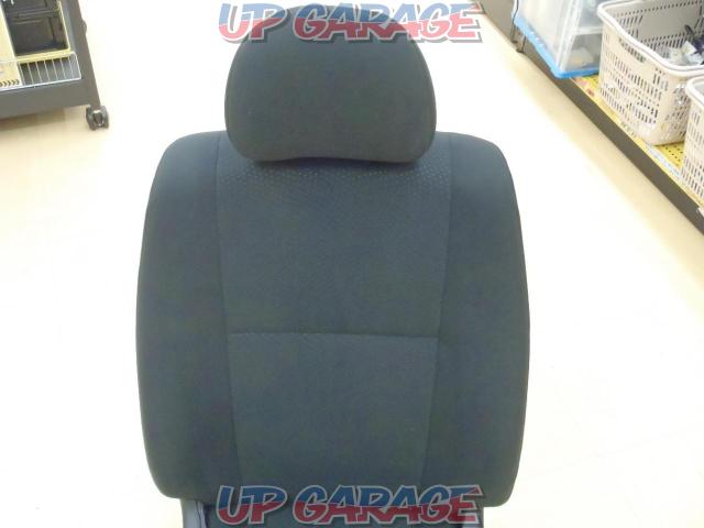 Toyota genuine
Hiace 200
Super GL genuine sheet
Passenger seat (LH)-03