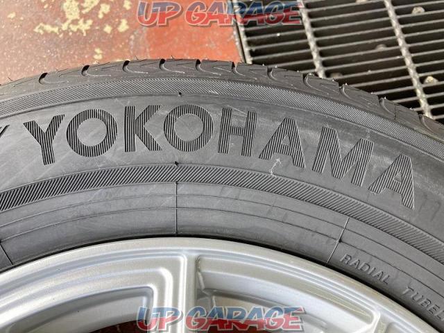 9
 with unused tire 
TOKYO
SHARIN
BUSTER
Brush
+
YOKOHAMA
BluEarth
AE-01
185 / 70-14
88S
4 pieces set-05
