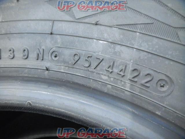 TOYO
OBSERVE
GIZ2
Studless tire 4 pcs set-07
