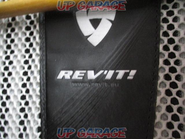 REVIT  レーシングスーツ-06