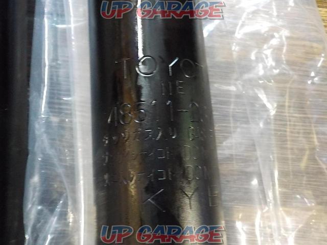 Toyota genuine 200 Hiace
Type 5
2WD
Wide middle genuine shock only-05