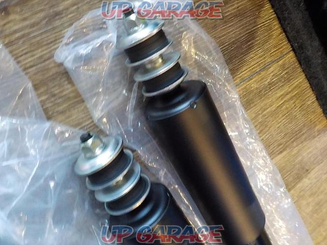 Toyota genuine 200 Hiace
Type 5
2WD
Wide middle genuine shock only-10