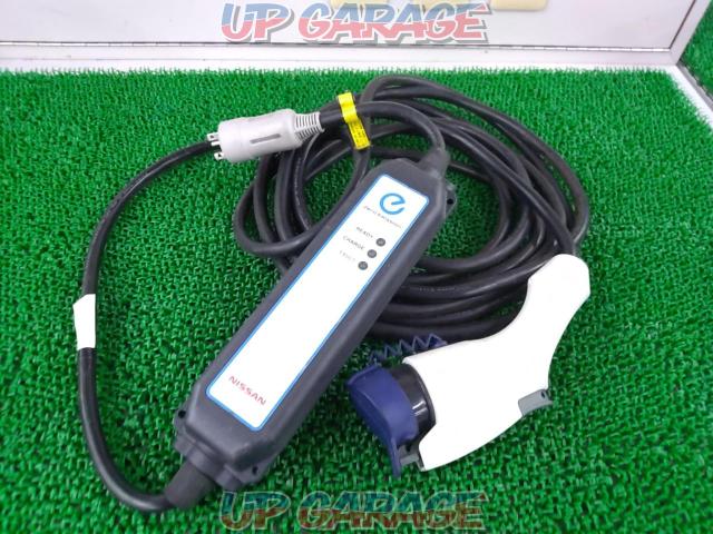 NISSAN
leaf genuine charger-03