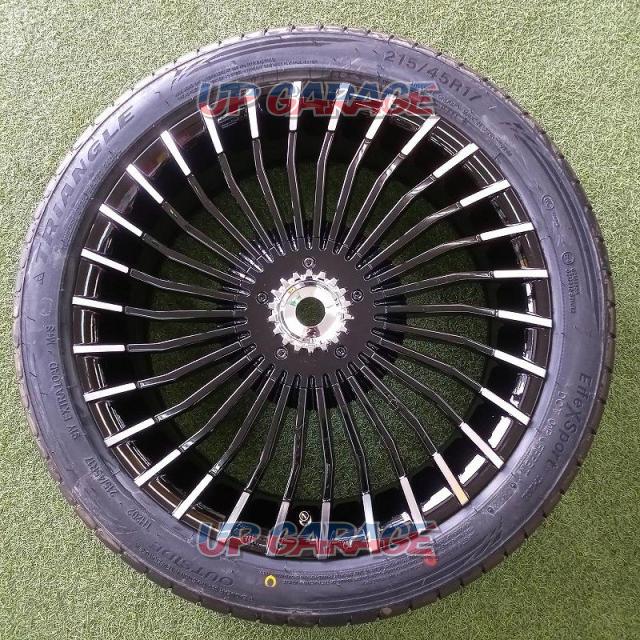 Price reduced!! Recommended unused set for Prius, etc.!! Lehrmeister
PREMIX (premix)
Grappa
f30
+
TRIANGLE
TH202
215 / 45R17-02