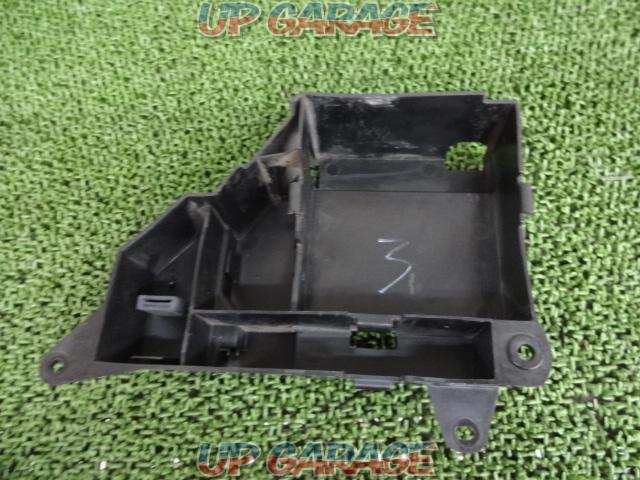 YAMAHAYB125SP
(Year unknown) Genuine air cleaner box-08