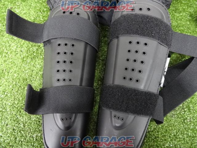 KOMINE hard knee protector
SK-608
Right and left
black-03