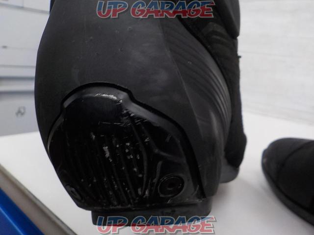 TCX
Racing boots
RT-Race
PRO
AIR
Size: EU
42 / USA
8.5-08