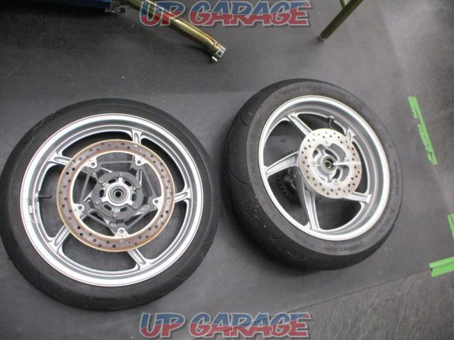 HONDA genuine wheel front and rear set
Removal of CBR 250 R (MC 41)-08