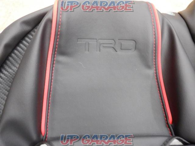 TRD
Sports seat covers
MS334-10002
C-HR
1# series/5# series
For HV vehicles (’16/12~’19/10)
※ gasoline vehicles can not-09