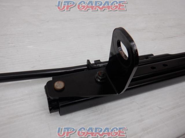 For the right-hand side
RECARO
Reclining seat rail
2082.513.2
RX-7
SE3P-04
