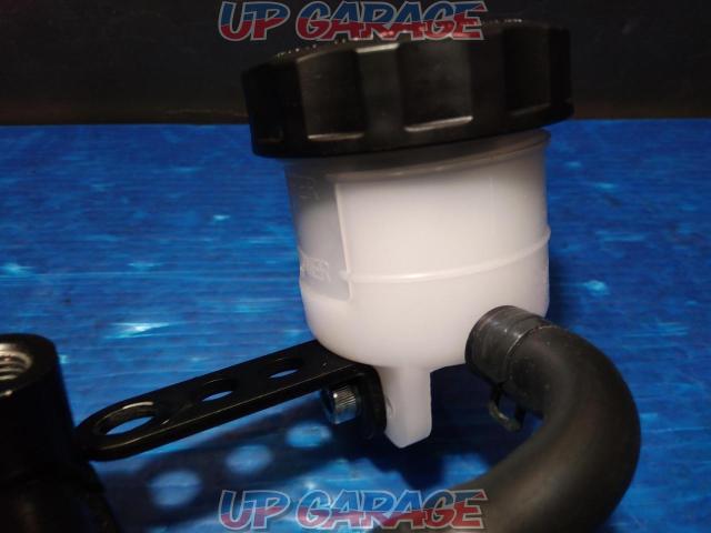 NISSIN
Brake master cylinder
Horizontal 14mm
Standard lever/separate white tank
Product number: 61759-06