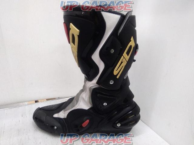 SIDI
Racing boots-02
