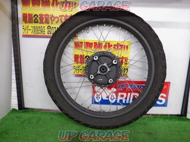 3HONDA genuine
Front tire wheel-02
