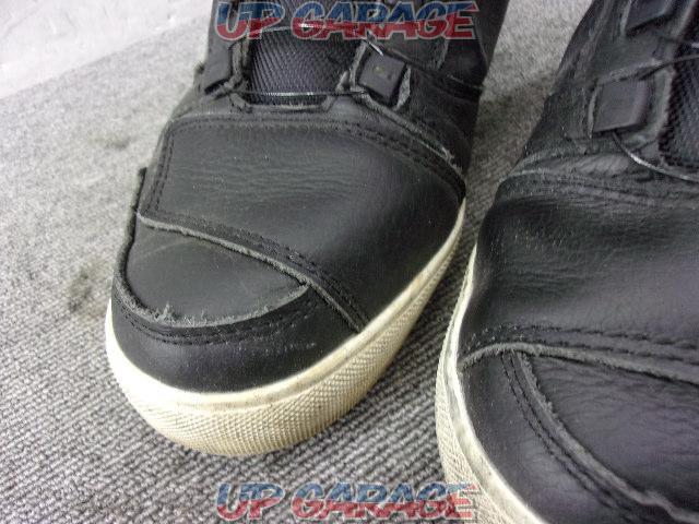 Size 26cmAVIREX
Riding shoes
AU2278-02-02