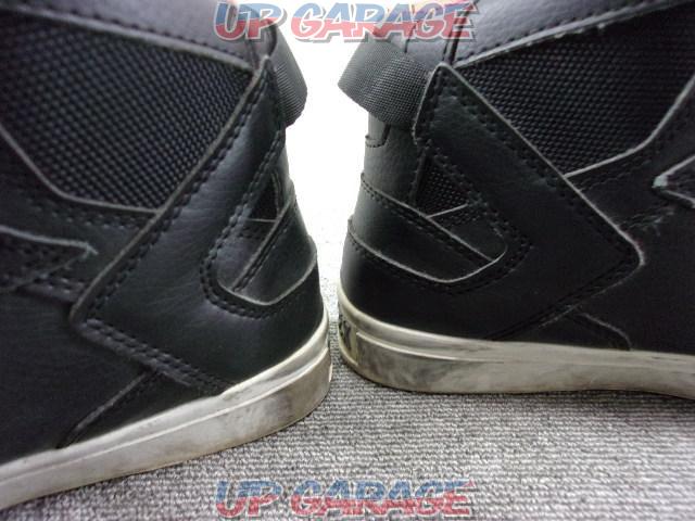 Size 26cmAVIREX
Riding shoes
AU2278-02-07