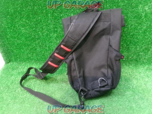 ROUGH&ROAD
AQA
DRY
One-shoulder bag-02