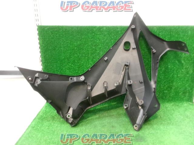 CBR650R (removed from 23 year model) HONDA genuine
Side cover right
64211-MKN-D100/64232-MKN-D100 stamped-02