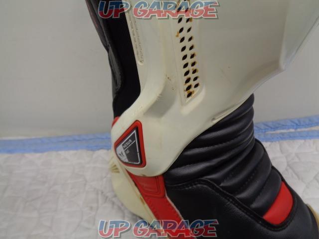 DAINESE (Dainese)
NEXUS
Racing boots
Black / White
40 size (equivalent to 26.5cm)-10
