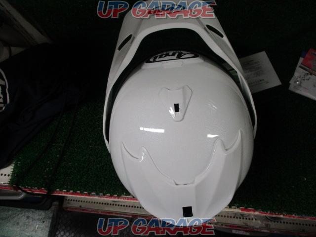 AraiTOUR-CROSS
Ⅴ
Off-road helmet
Glass White
Size: S (55-56cm)
Unused item-06