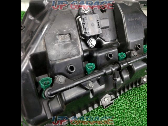 KAWASAKI
Genuine air cleaner box ZX-10R/race base (removed from ’18 car)-03
