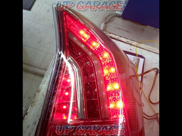 Manufacturer unknown Toyota/Prius 30 series
Full LED
tail lamp
Clear lens / inner red-05