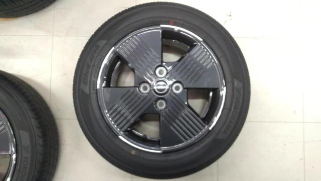 Nissan genuine
Sakura genuine wheels
+
YOKOHAMA
BluEarth-FE
AE30
+
YOKOHAMA
BluEarth
AE01 *1 model difference-08