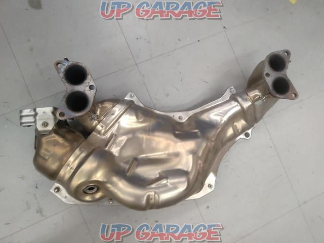 TOYOTA
86 / ZN6
Pure exhaust manifold of the previous term-03
