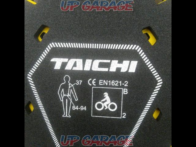 Size 40RSTaichi (RS Taichi)
CE back protector/TRV044 equipped on the back of the jacket-02