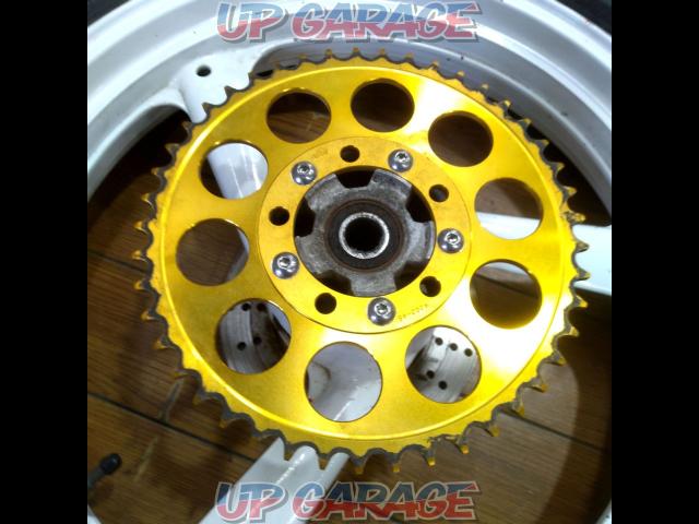 Price reduced YAMAHA
TZ125
4JT
Wheel
Set before and after-08