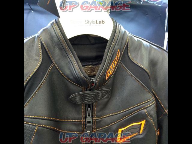 [Size: M]
HYOD
ST-X
Leather jacket-04