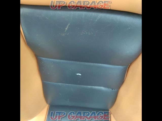 Unknown Manufacturer
Leather seat-08