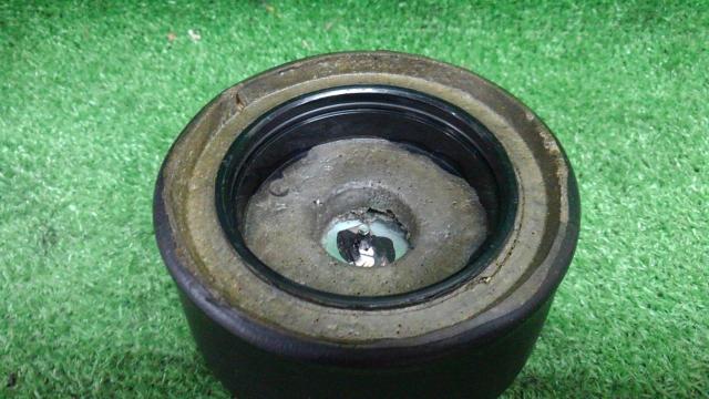 Genuine Nissan from that time
Datsun genuine horn button-04
