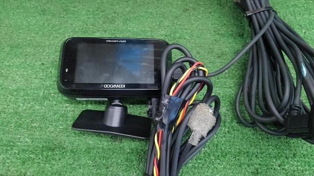 Front and rear camera
KENWOOD
DRV-MR760-03