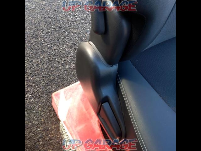 TOYOTA
Hiace 200 series
GL
Dark Prime II original rear seat-07