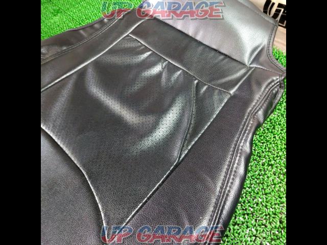 Unknown Manufacturer
Hiace 200 series
Seat Cover-07