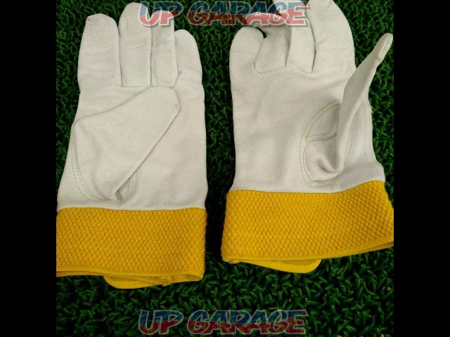 Unknown Manufacturer
Leather Gloves-06