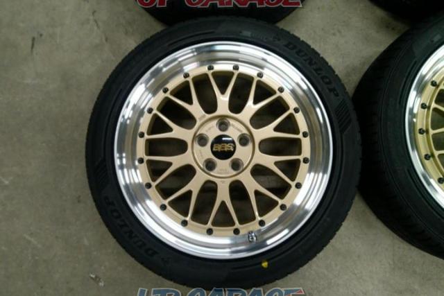 BBS
LM414
+
DUNLOP
LE
MANS
Ⅴ +
For those looking for a genuine size BBS-03