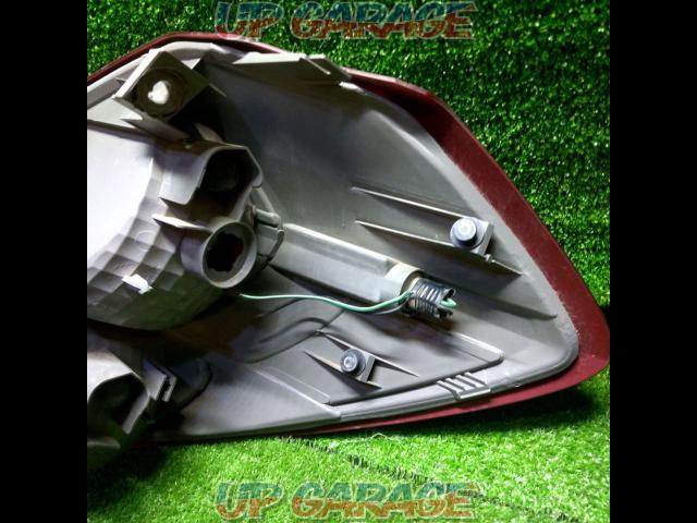 [Legacy Touring wagon / BP5]
Pleiades
North American specification
Genuine
Tail lens-05