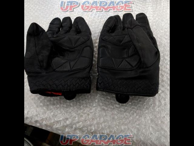 HenlyBegins leather gloves
Size: XL-10