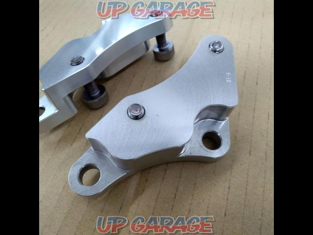 Z1000(03-06)ACTIVE
Caliper support-05