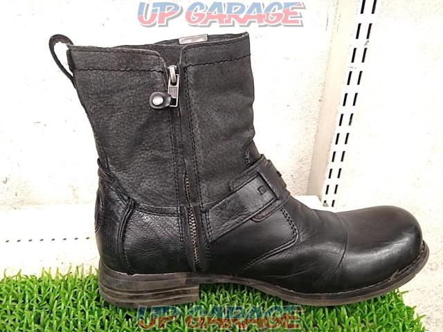 BUNKER
Leather boots
Size:26.5-27.0cm-09