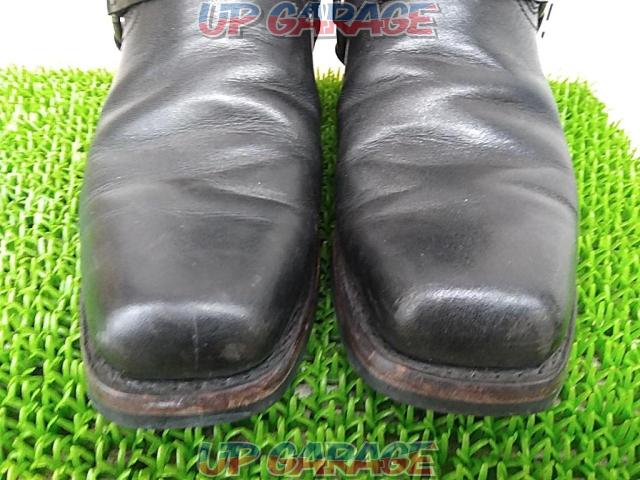Harley
Leather riding boots
Size:7.1/2-02