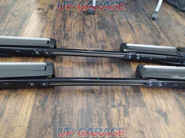 INNO / RV-INNO (Hinault)
TX727
+
TR127
Special roof-on type winter carrier
Bar set-09