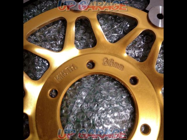 Unknown Manufacturer
Front brake disc-06